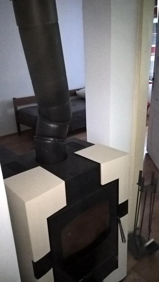 Turisticka Ubytovna Chalupa Runina 8 Buitenkant foto