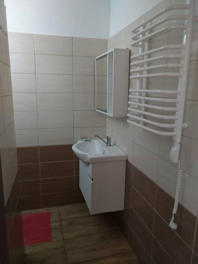 Turisticka Ubytovna Chalupa Runina 8 Buitenkant foto