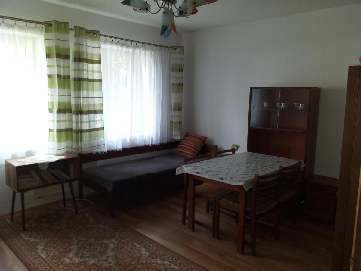 Turisticka Ubytovna Chalupa Runina 8 Buitenkant foto
